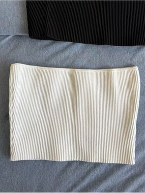 Aritzia Ribbed Strapless knit Bandeau Top in White